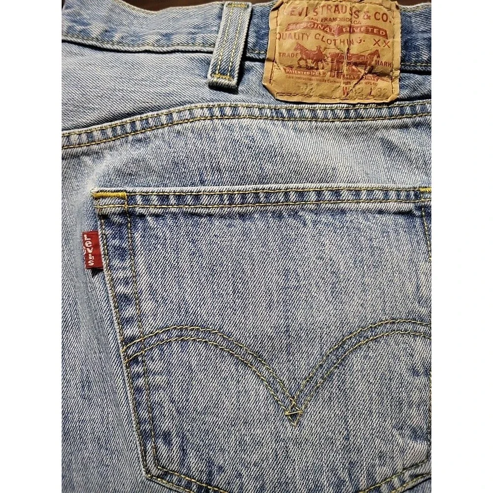 Levi's 501 Size 42x32 Men's Red Tab Button Fly Light Blue Denim Jeans